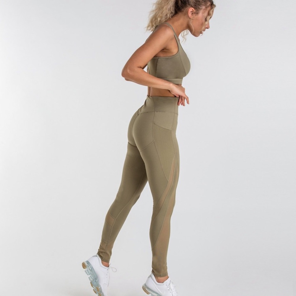 Gymshark Sleek Sculpture Leggings 2.0- Khaki